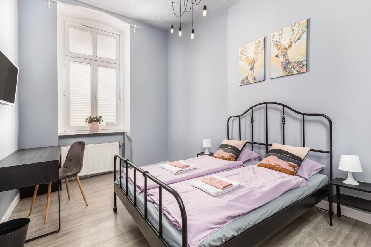Appartement Ella Apartament & Pokoje à Szczecin Extérieur photo